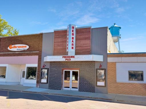 Hendricks, MN 56136