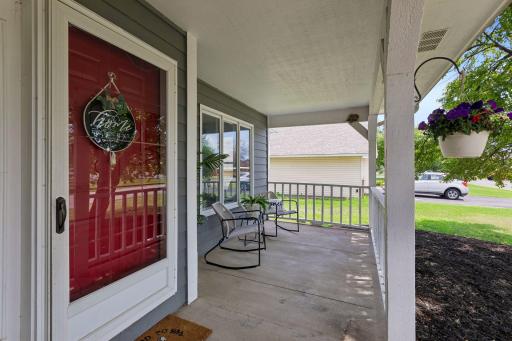 8906 Woodhall Crossing N, Minneapolis, MN 55443