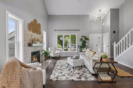 8906 Woodhall Crossing N, Minneapolis, MN 55443