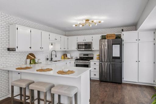 8906 Woodhall Crossing N, Minneapolis, MN 55443