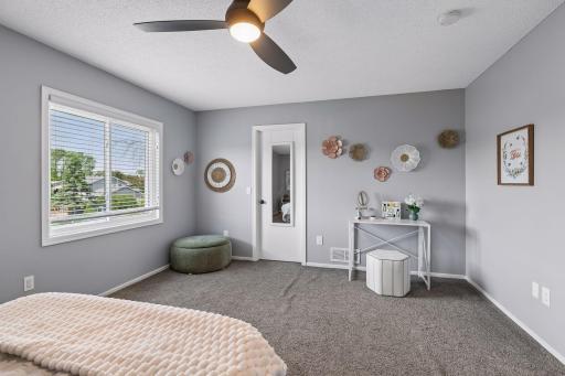 8906 Woodhall Crossing N, Minneapolis, MN 55443