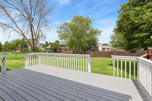 8906 Woodhall Crossing N, Minneapolis, MN 55443