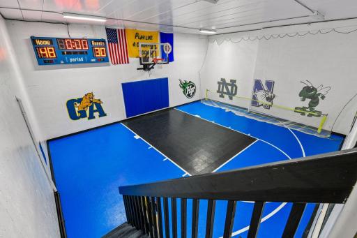 Hello indoor gym! 31x26 with score board to boot! Sharpen up your game year-round in this incredible workout space for multipurpose sports use.