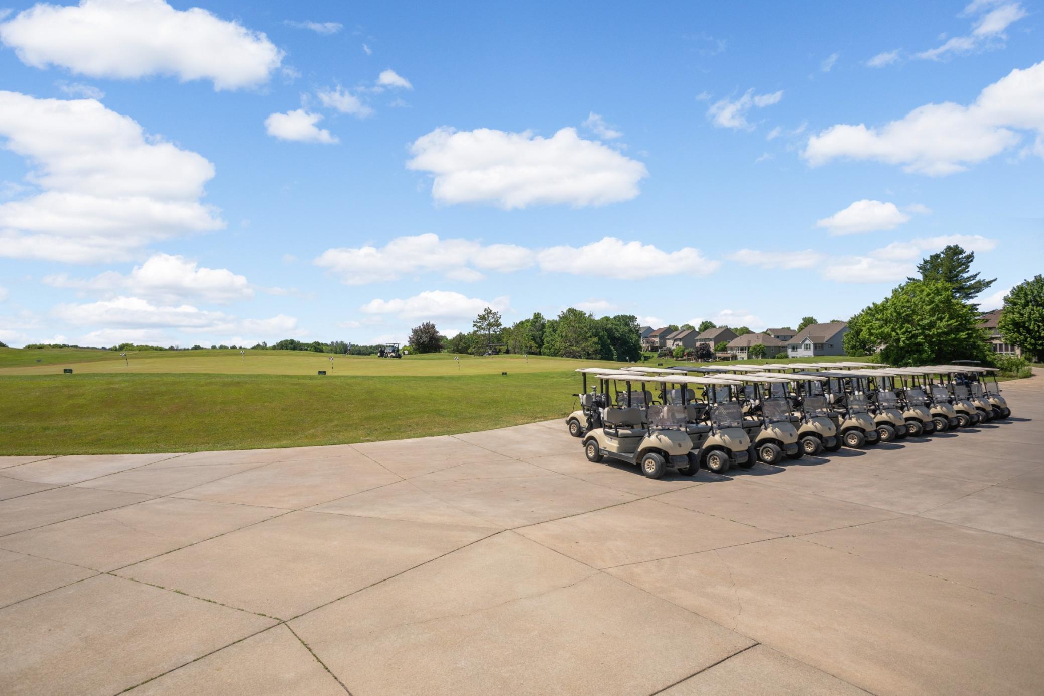 Boulder Pointe Golf Course nearby