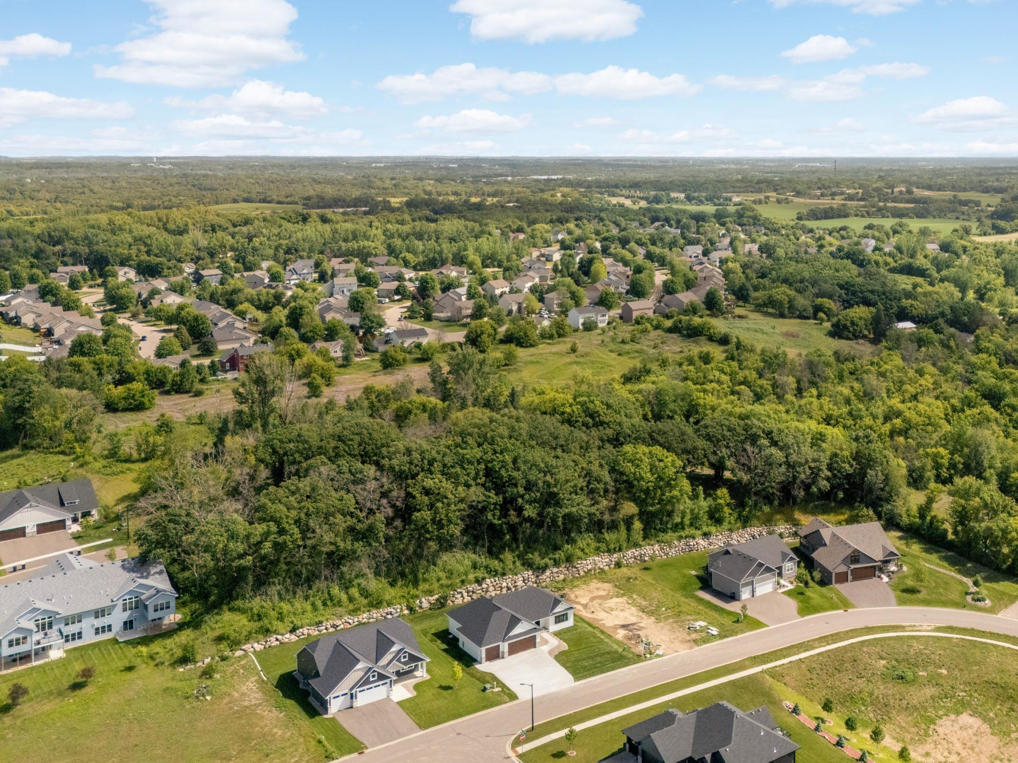 Private wooded backyard!