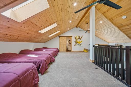 Large Loft W/Bath