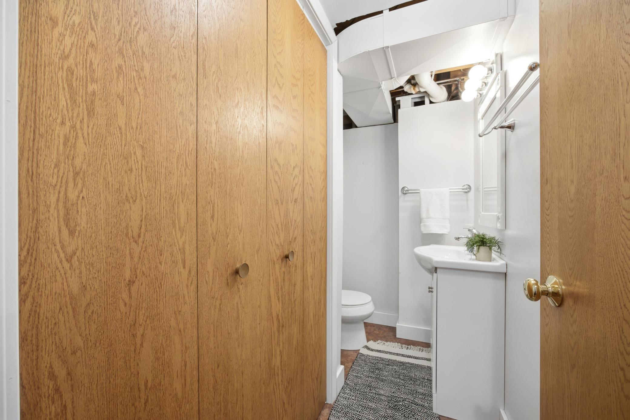 Closet & 1/2 bath