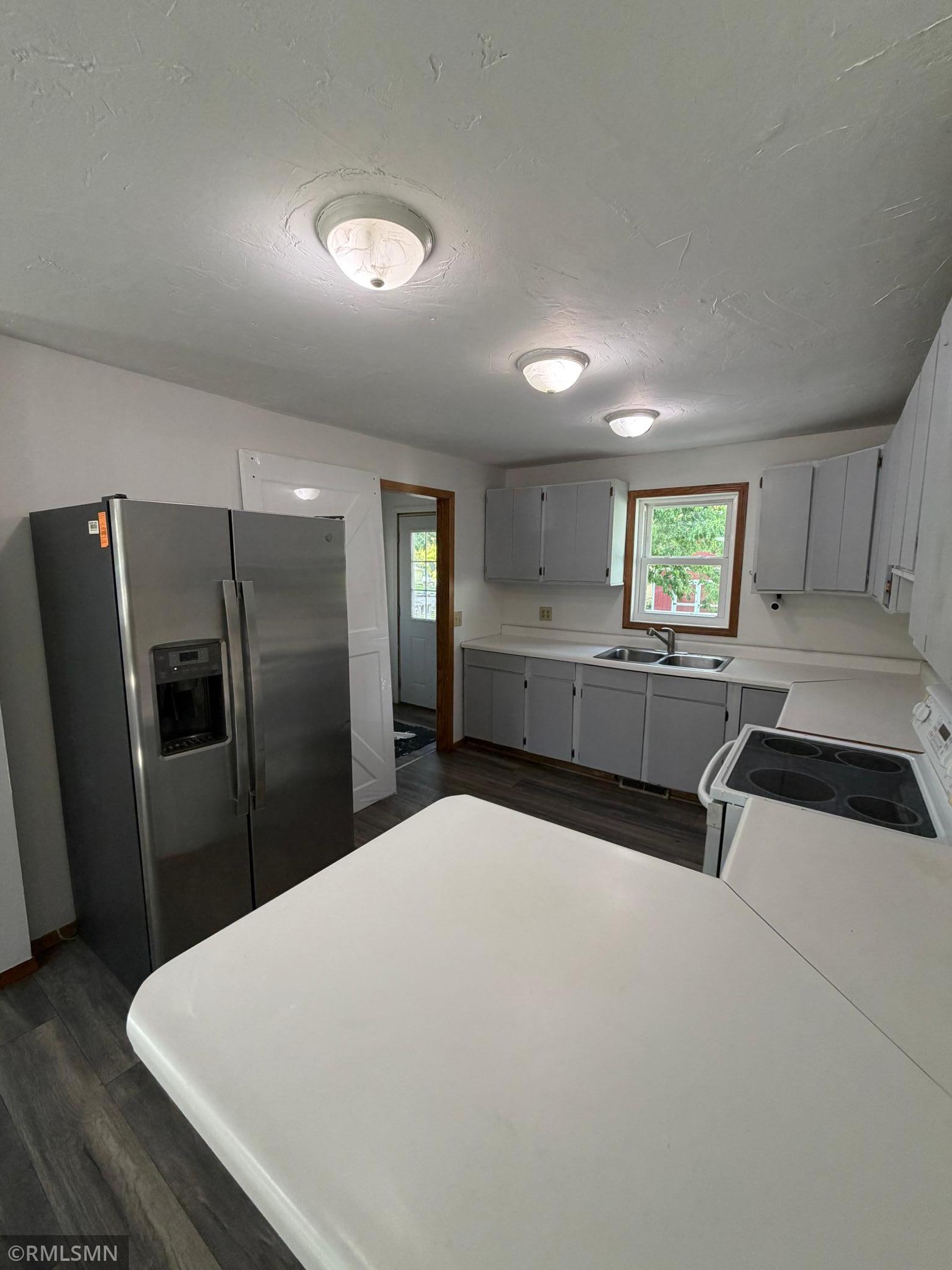 Another view of the kitchen