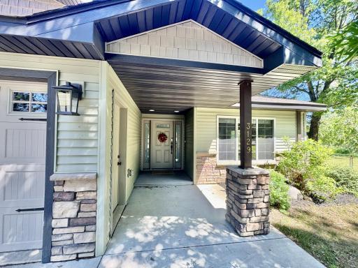 Front Entryway 1