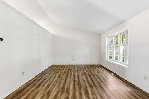 2176 Leyland Alcove, Woodbury, MN 55125