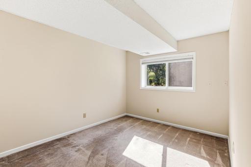 2176 Leyland Alcove, Woodbury, MN 55125