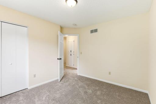 2176 Leyland Alcove, Woodbury, MN 55125