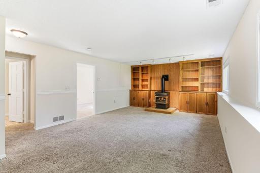2176 Leyland Alcove, Woodbury, MN 55125