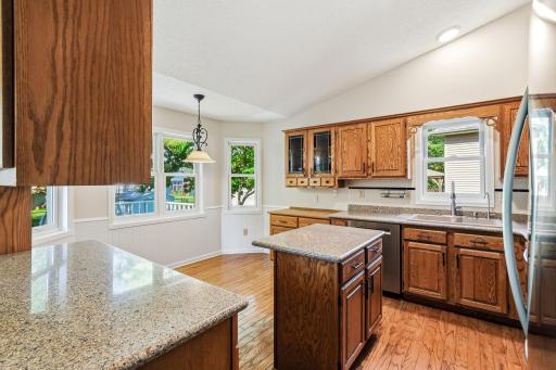 2176 Leyland Alcove, Woodbury, MN 55125