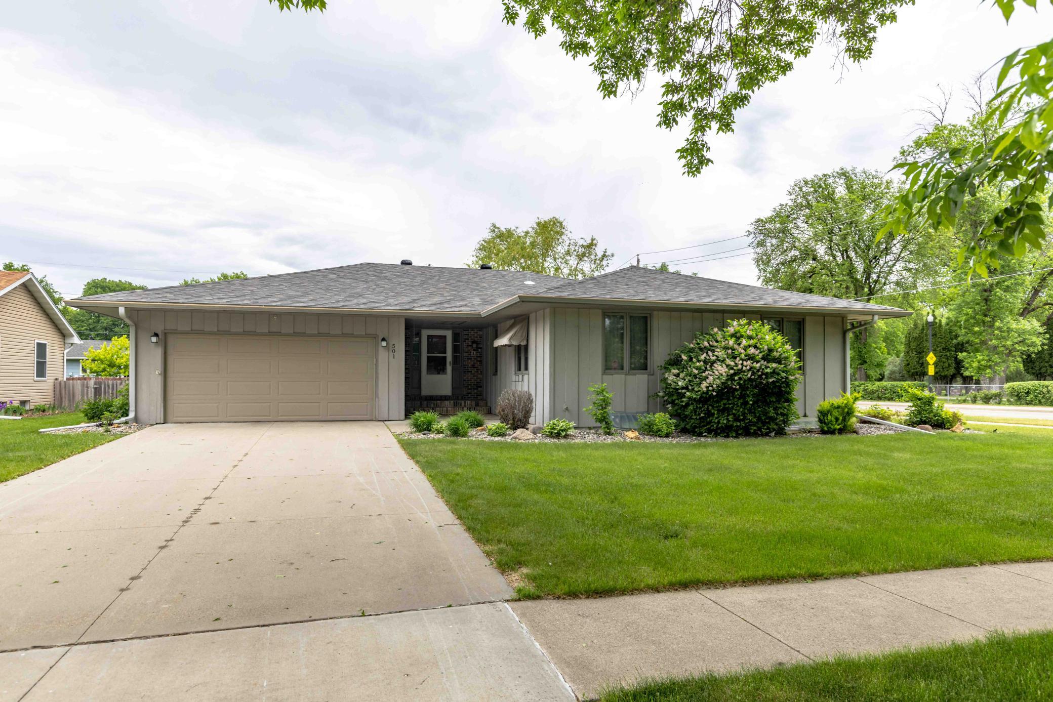 501 23rd Ave S Fargo-3.jpg