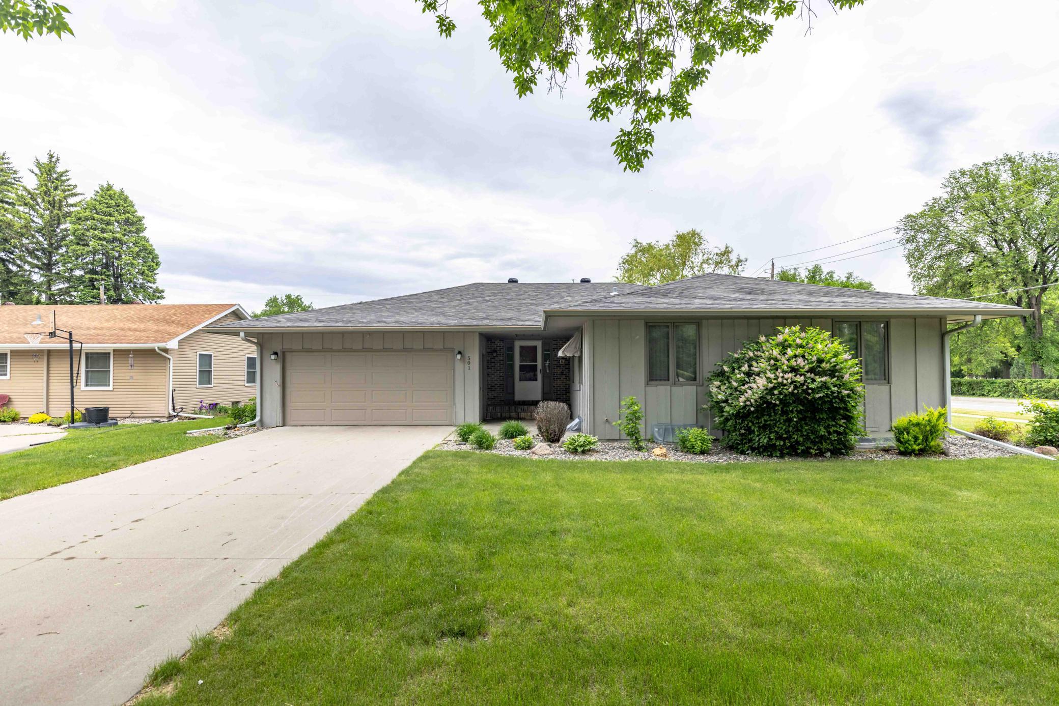 501 23rd Ave S Fargo-4.jpg