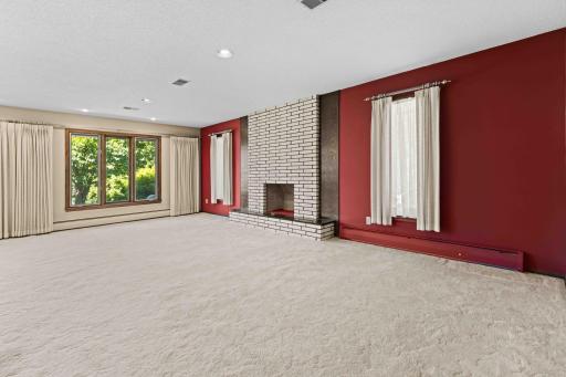 501 23rd Avenue S, Fargo, ND 58103