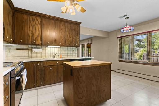 501 23rd Avenue S, Fargo, ND 58103