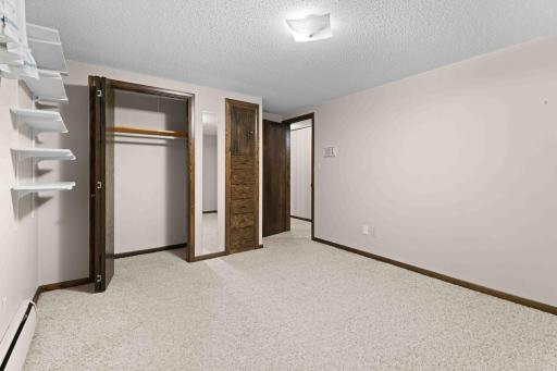 501 23rd Avenue S, Fargo, ND 58103