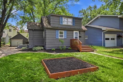 1216 5th Street SE, Rochester, MN 55904