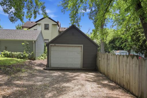1216 5th Street SE, Rochester, MN 55904