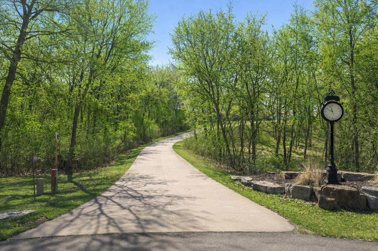 That sense of arrival upon entering the driveway.