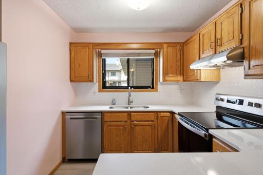 5305 Orleans Lane N, 6, Minneapolis, MN 55442