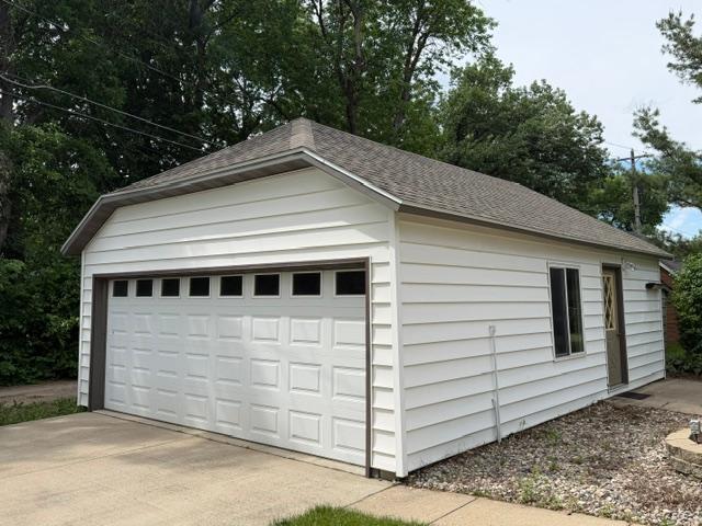 Garage.JPG