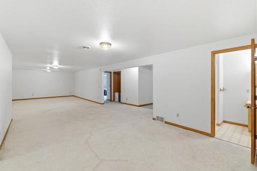 18 Mill Avenue, Minnesota Lake, MN 56068