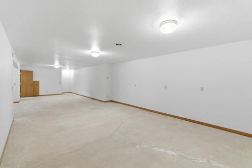 18 Mill Avenue, Minnesota Lake, MN 56068