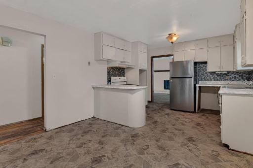 1308 10th Street SW, Willmar, MN 56201
