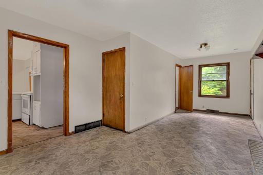 1308 10th Street SW, Willmar, MN 56201