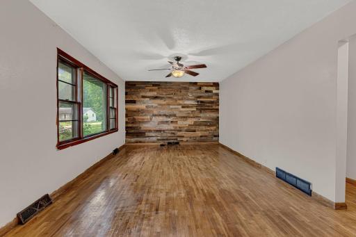 1308 10th Street SW, Willmar, MN 56201