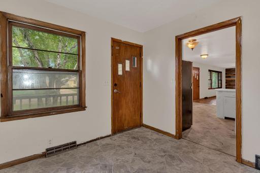 1308 10th Street SW, Willmar, MN 56201