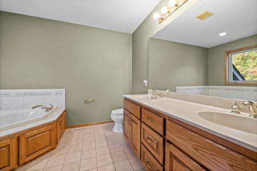 5325 Fernwood Trail, North Branch, MN 55056