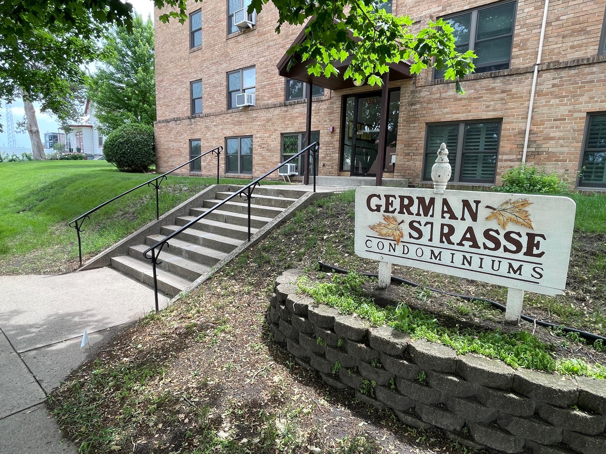 Fantastic condominiums!! Only 15 units!!