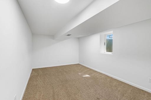 510 Wyoming Street E, Saint Paul, MN 55107