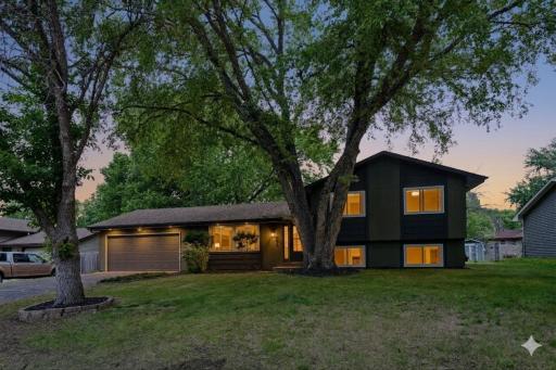 1083 126th Lane NE, Minneapolis, MN 55434