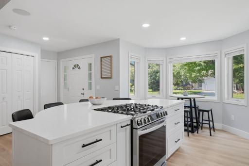 4080 Park Valley Lane, White Bear Lake, MN 55110