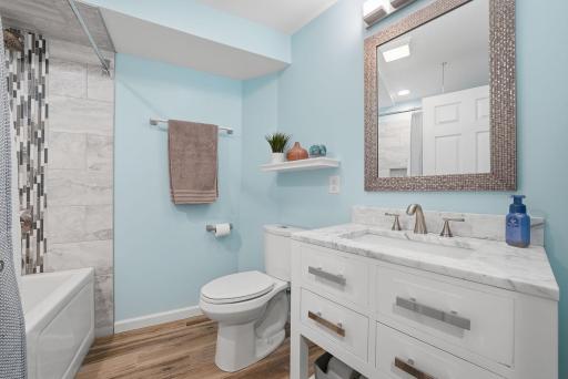4080 Park Valley Lane, White Bear Lake, MN 55110