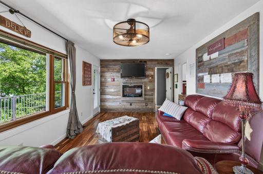 9145 Arnold Avenue NW, Monticello, MN 55362