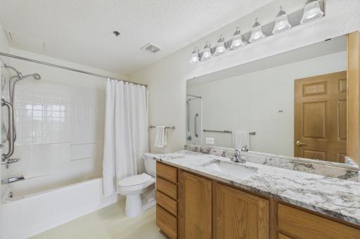 6600 Lyndale Avenue S, 608, Minneapolis, MN 55423