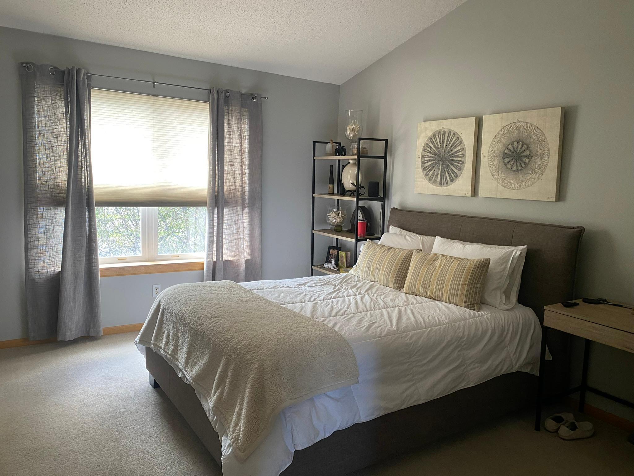 8 Large primary Bedroom with private bath.JPEG
