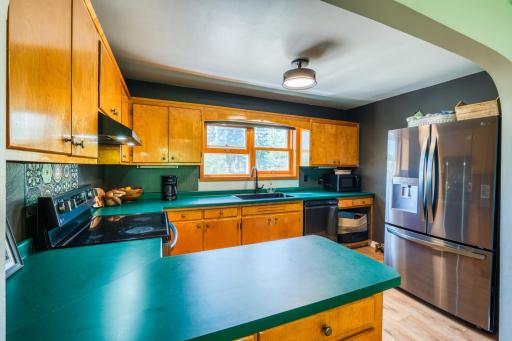 Full kitchen