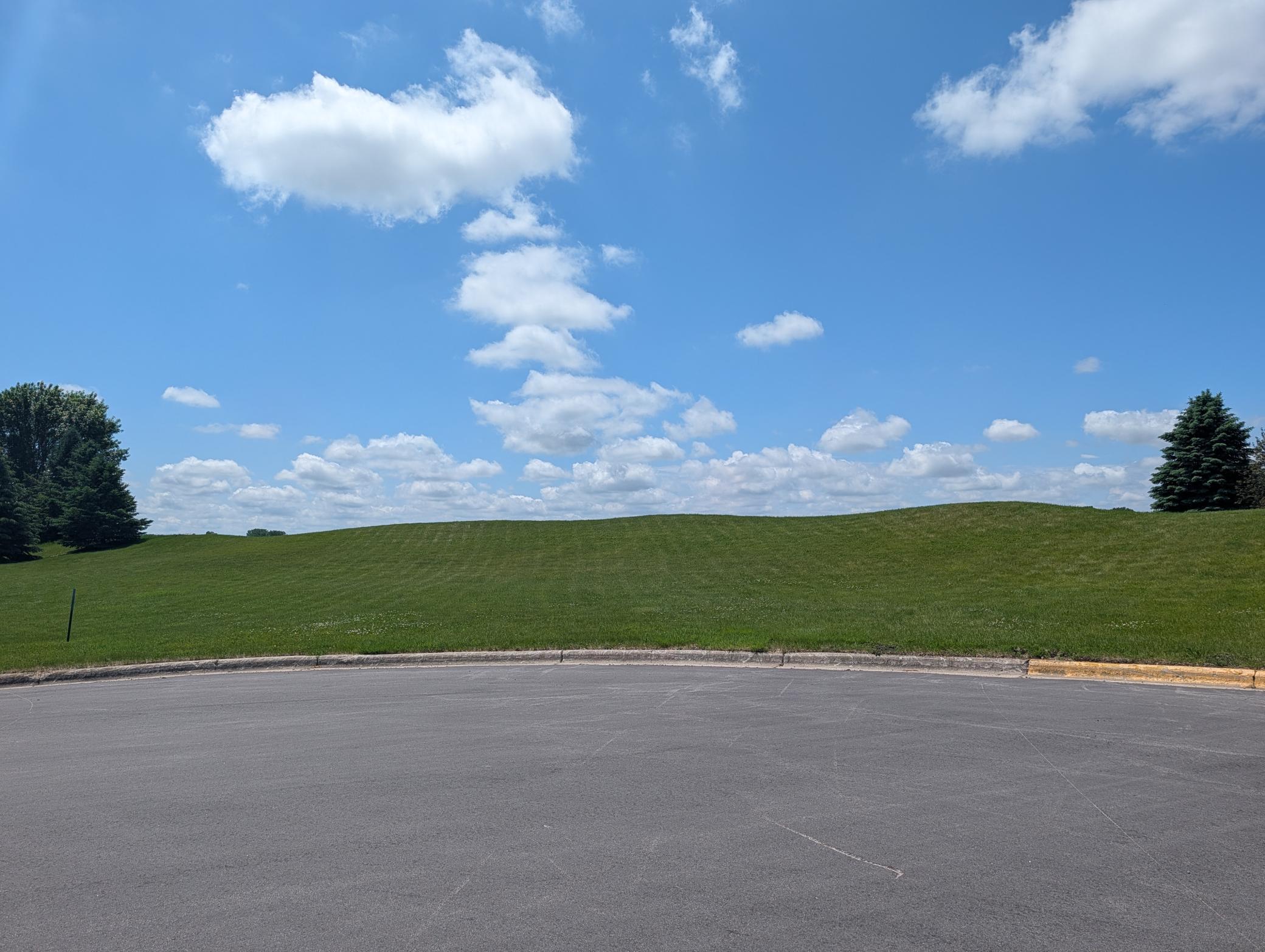 Property photo for 101 32nd Avenue NE, Willmar, MN 56201