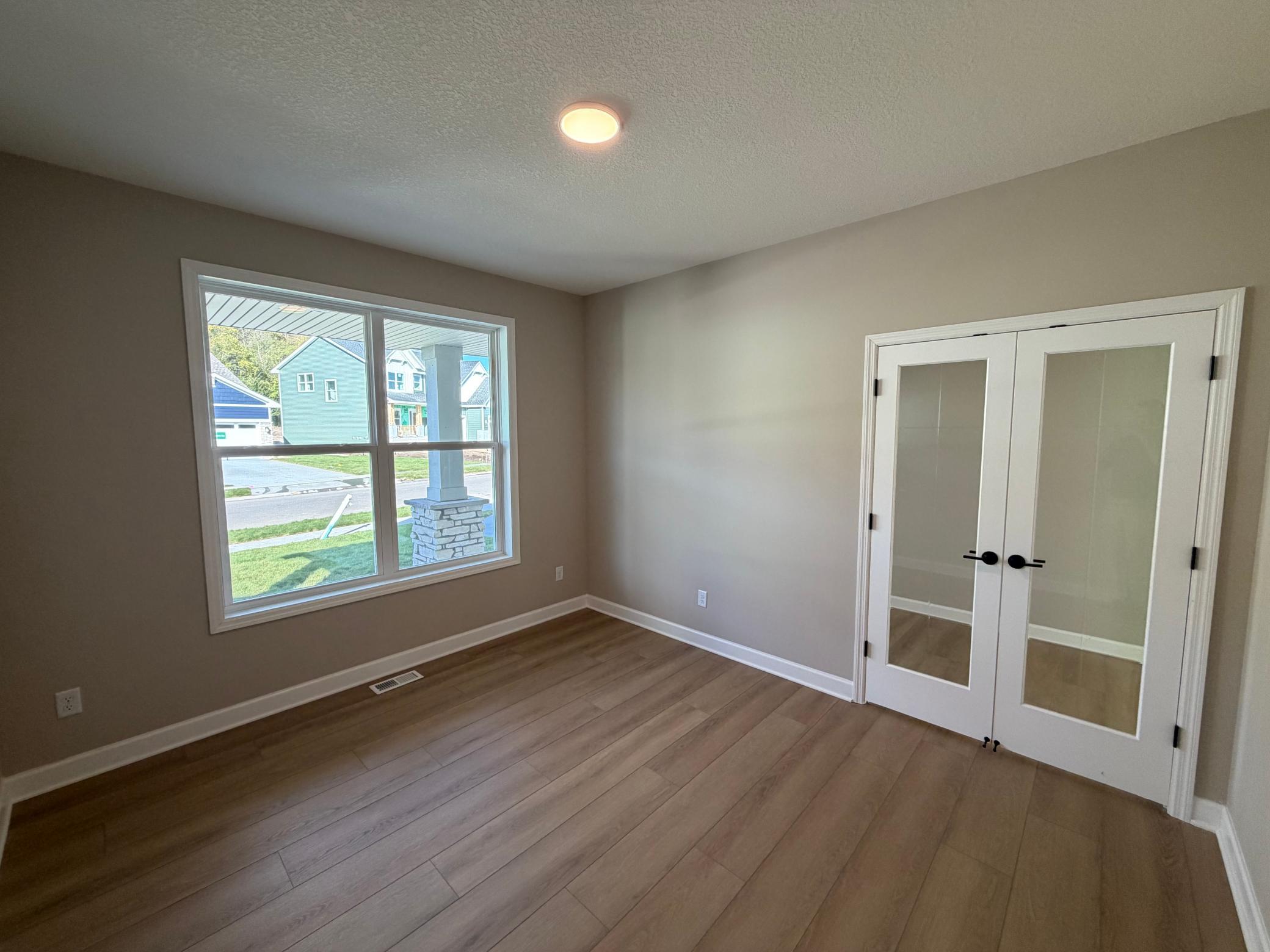 (Photo is of the actual home.)