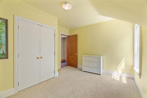 607 Ivy Falls Avenue, Saint Paul, MN 55118