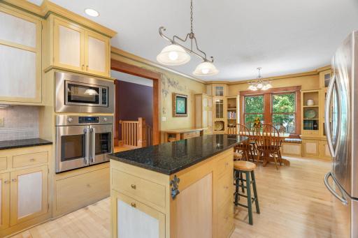 607 Ivy Falls Avenue, Saint Paul, MN 55118