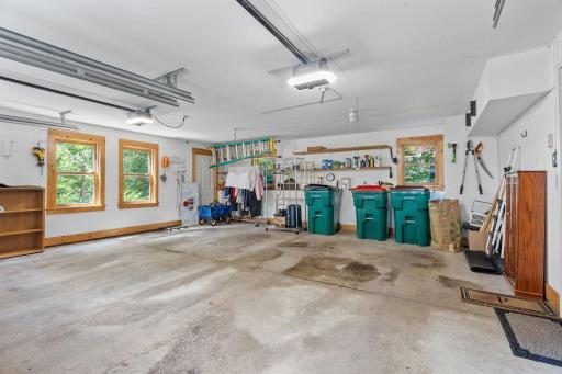 607 Ivy Falls Avenue, Saint Paul, MN 55118