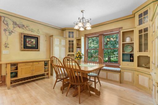 607 Ivy Falls Avenue, Saint Paul, MN 55118